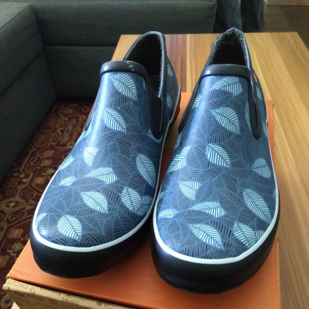 Bogs Womens Patch Navy Multi Rainboots Size 7 (1500734) NEW